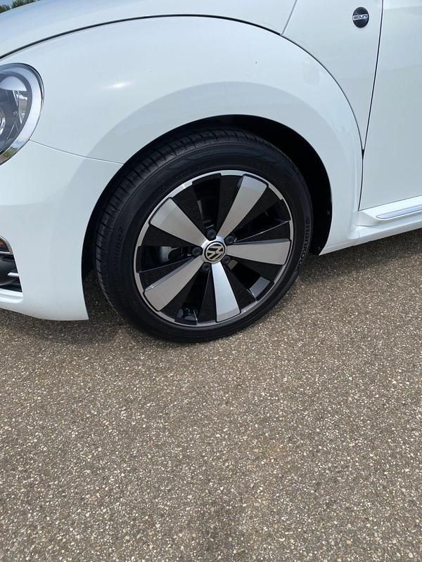 Gebraucht VW Beetle Sound 105 PS (77 kW) 2018 Weiß Kleinwagen
