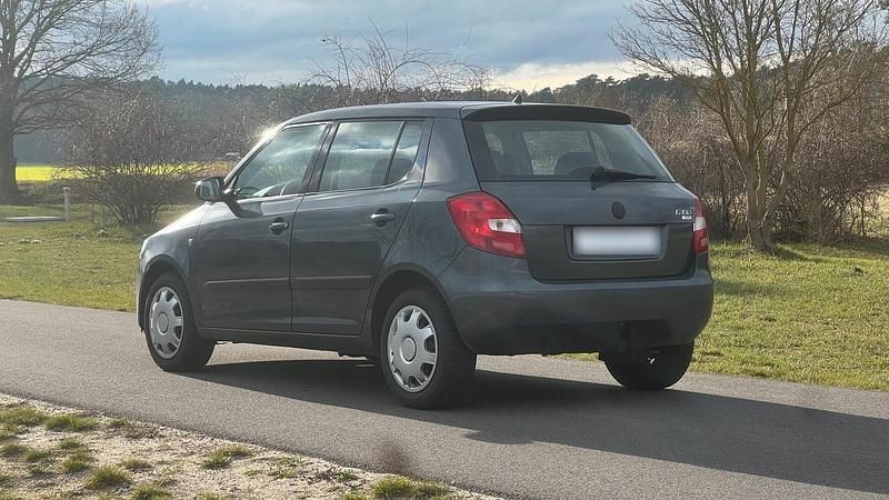 Gebraucht Skoda Fabia 60 PS (44 kW) 2007 Grau Limousine