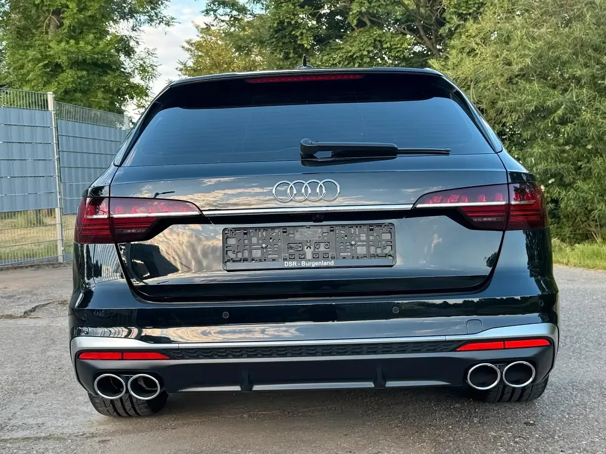 Gebraucht Audi S4 S-Line 341 PS (250 kW) 2023 Schwarz Kombi