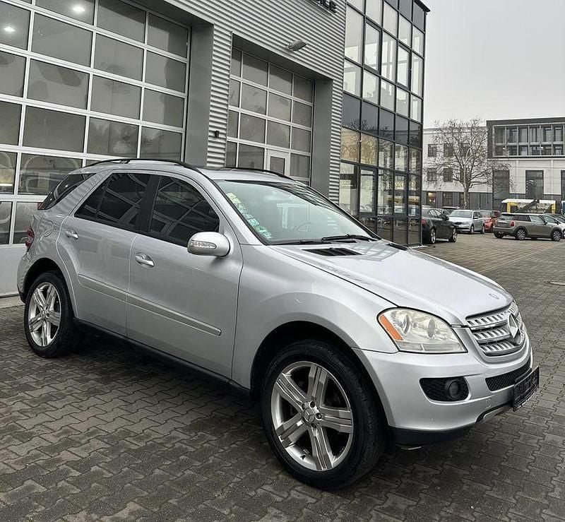 Gebraucht Mercedes ML350 272 PS (200 kW) 2006 Silber SUV