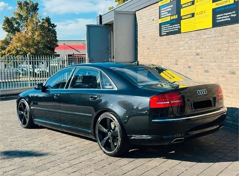 Schwarz Gebraucht 2006 Audi S8 Limousine | 15.999 € - Bild 1/4