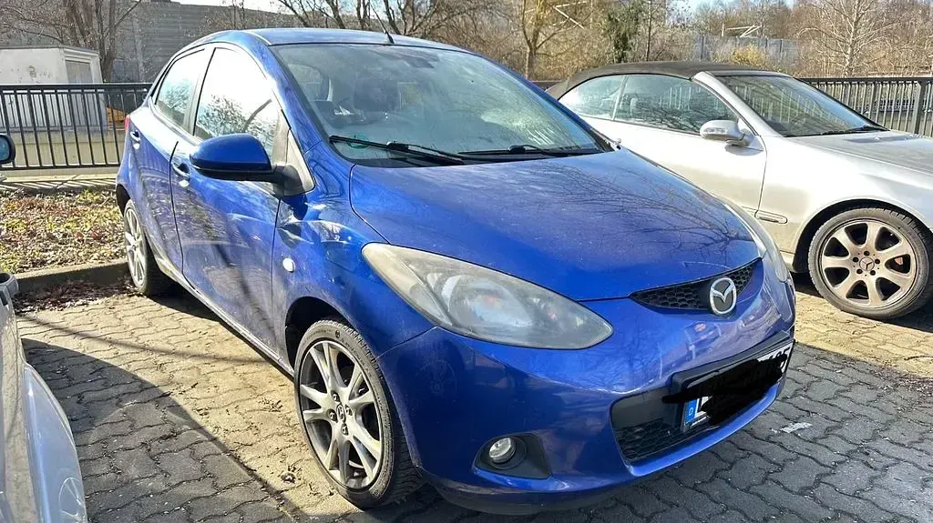 Usata Mazda 2 103 CV (75 kW) 2008 Blu Utilitaria
