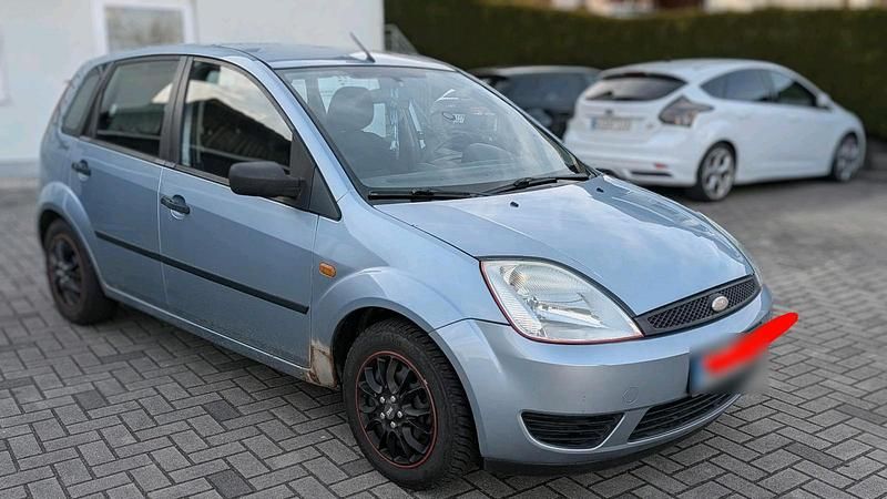 Gebraucht Ford Fiesta 80 PS (58 kW) 2005 Blau Kleinwagen