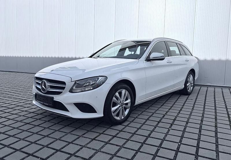 Gebraucht Mercedes C200 184 PS (135 kW) 2019 Weiß Kombi