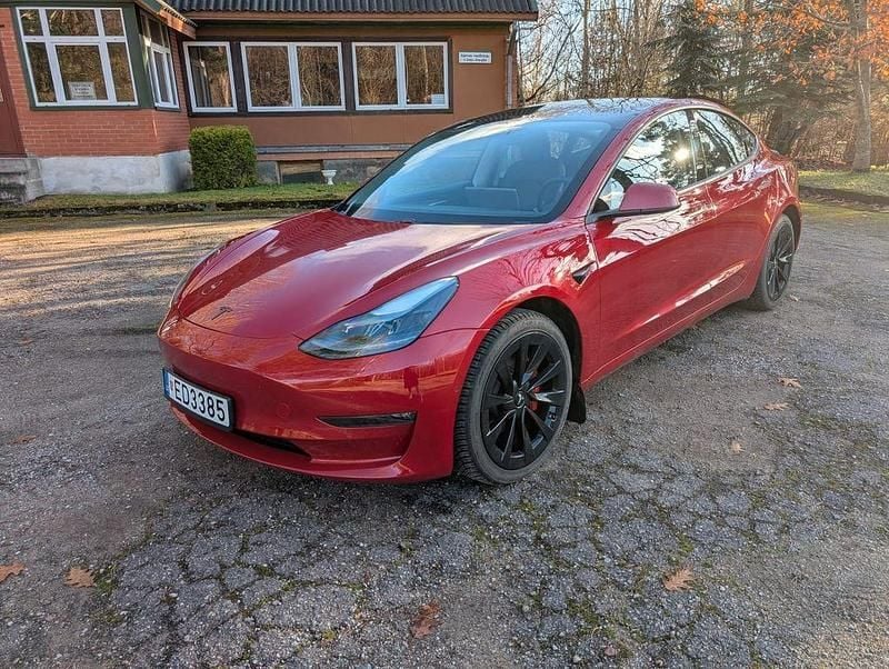 Gebraucht Tesla Model 3 260 kW (354 PS) 2021 Rot Limousine