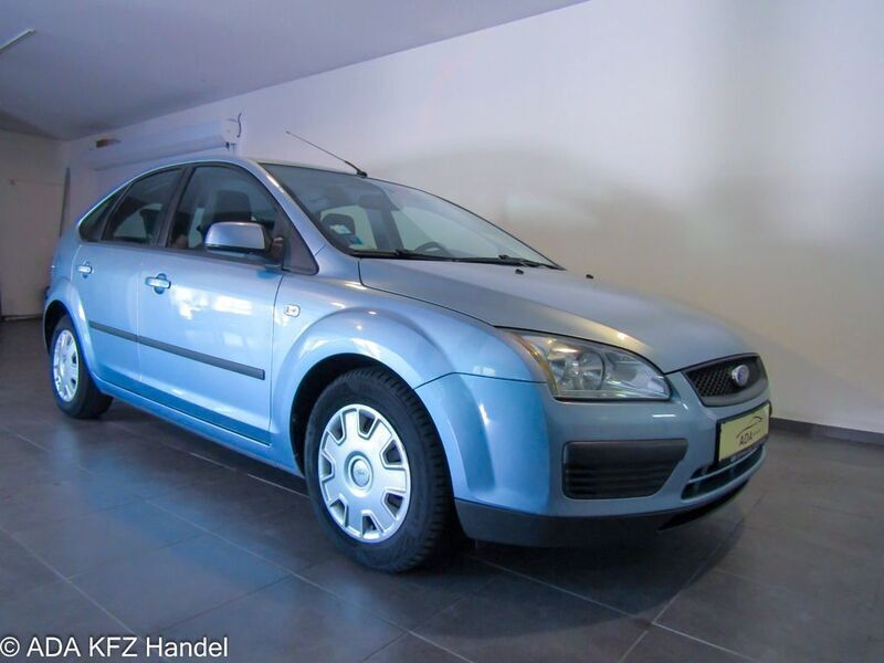Blau Gebraucht 2007 Ford Focus Fun X Limousine | 2.999 € (Etwas zu teuer) - Bild 1/4