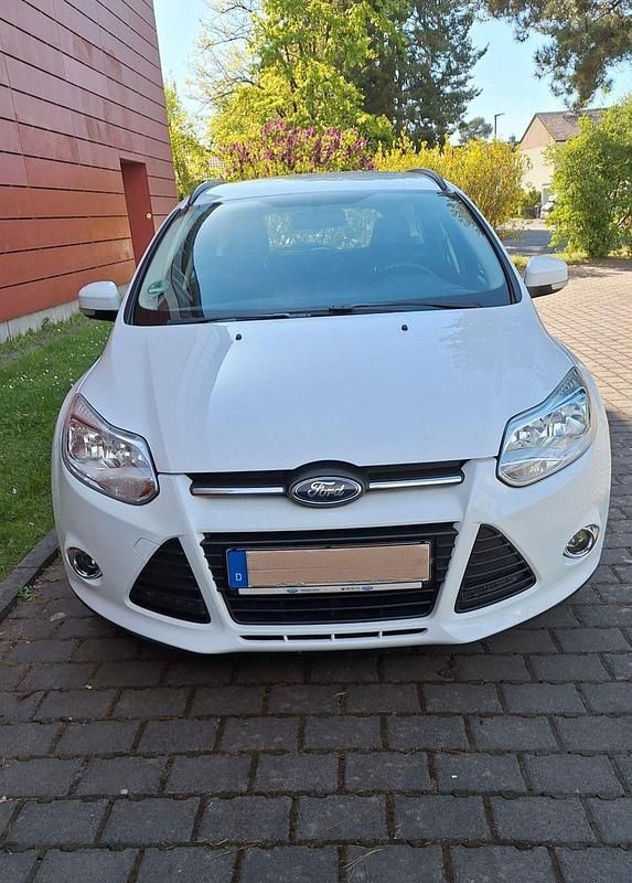 Second-hand Ford Focus Trend 105 CP (77 kW) 2011 Alb Break