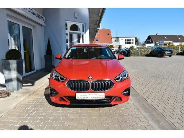Gebraucht BMW 220 Sport Line 190 PS (139 kW) 2021 Rot Coupé