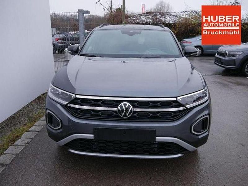Neu VW T-Roc Style 150 PS (110 kW) 2025 Deepblack perleffekt SUV