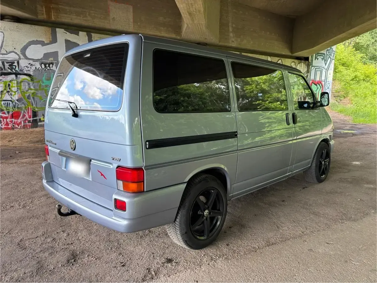 Gebraucht VW Multivan 102 PS (75 kW) 2002 Blau Van / Kleinbus