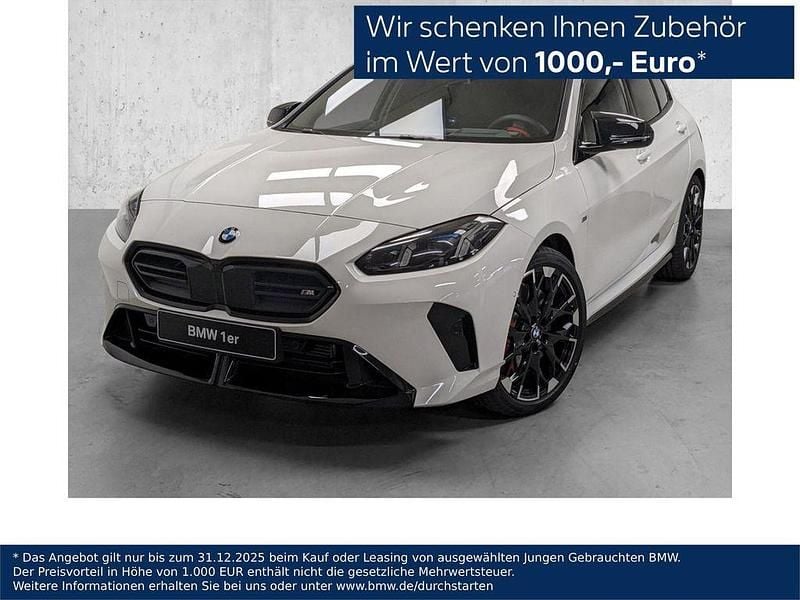 Alpinweiß uni Gebraucht 2024 BMW M135 M Sport Kleinwagen | 43.990 € - Bild 1/4