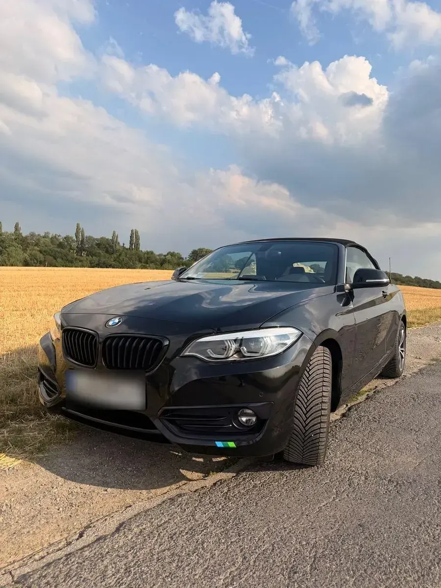 Gebraucht BMW 220 Sport Line 184 PS (135 kW) 2020 Schwarz Cabrio