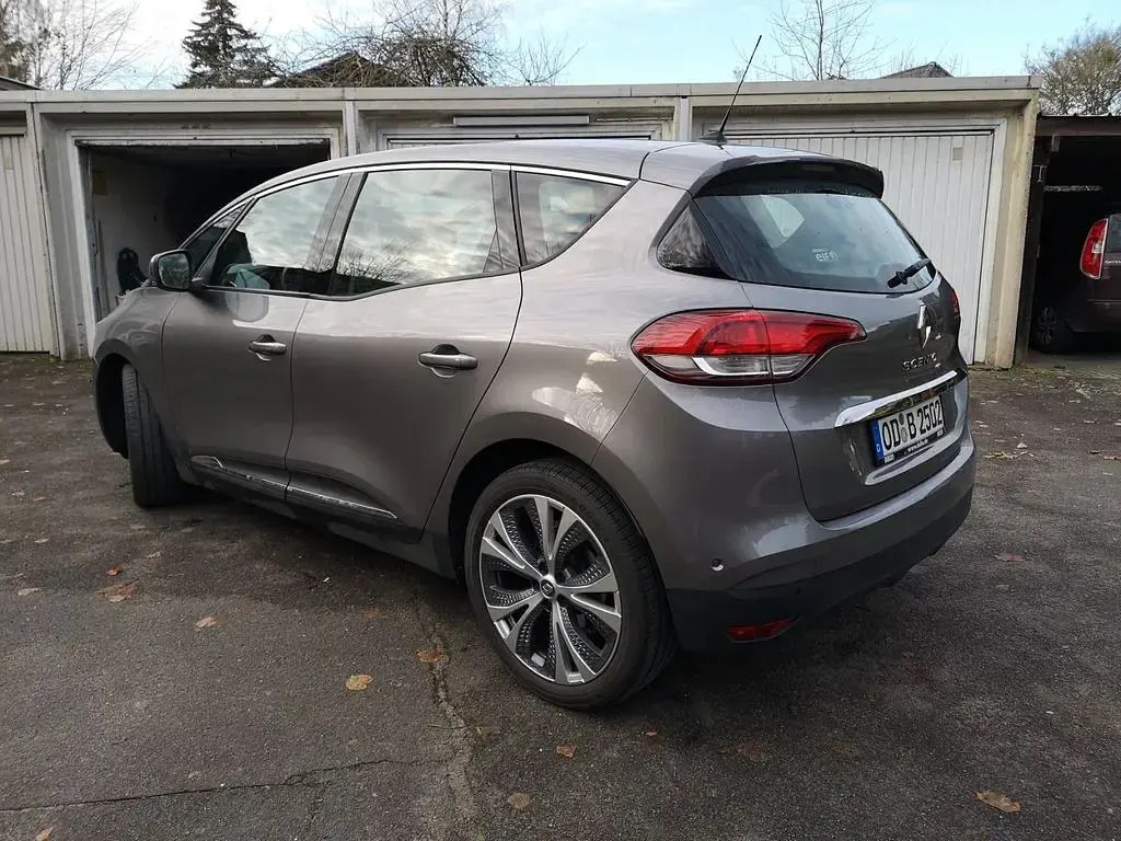 Gebraucht Renault Scenic E-Tech Intens 131 PS (96 kW) 2017 Grau Van / Kleinbus