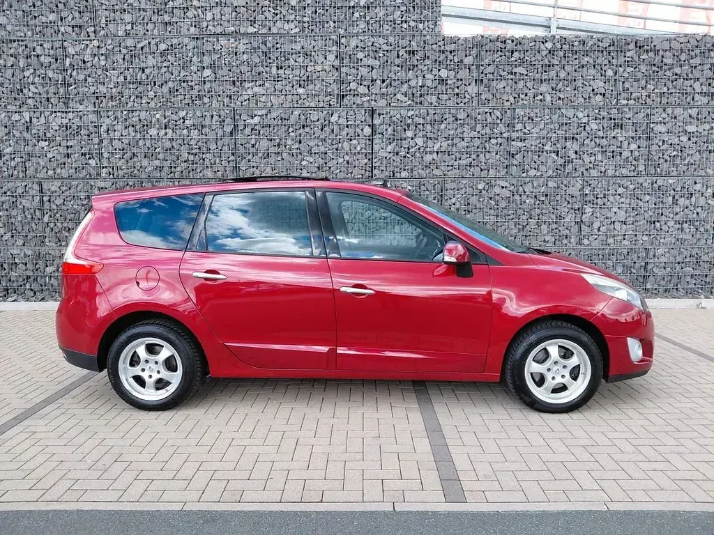 Gebraucht Renault Grand Scénic III Expression 110 PS (80 kW) 2012 Rot Van / Kleinbus