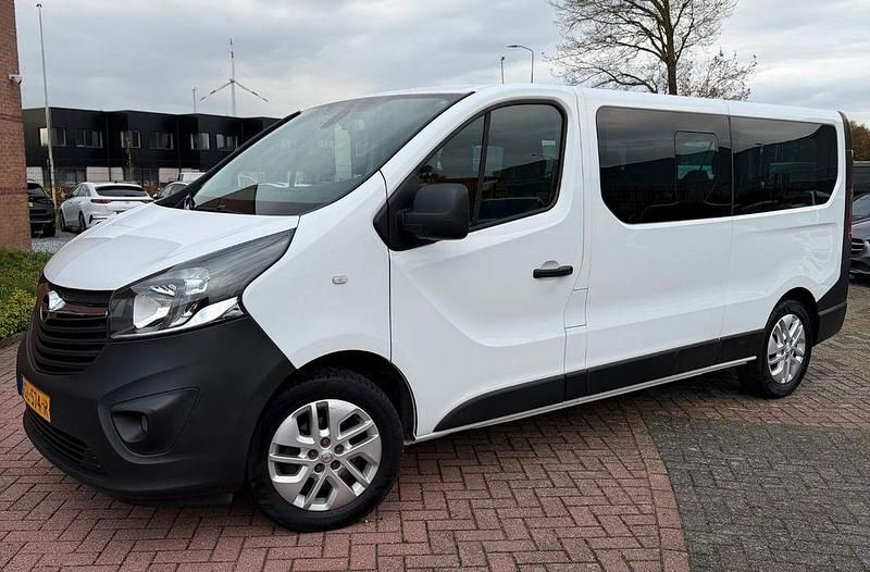 Weiß Gebraucht 2015 Opel Vivaro Van | 14.950 € (Fairer Preis) - Bild 1/4