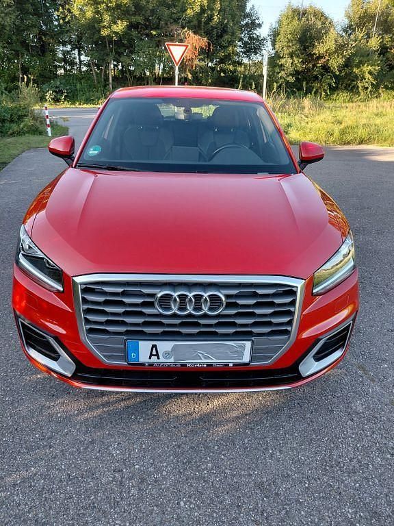 Orange Gebraucht 2017 Audi Q2 SUV | 16.900 € (Guter Preis) - Bild 1/4