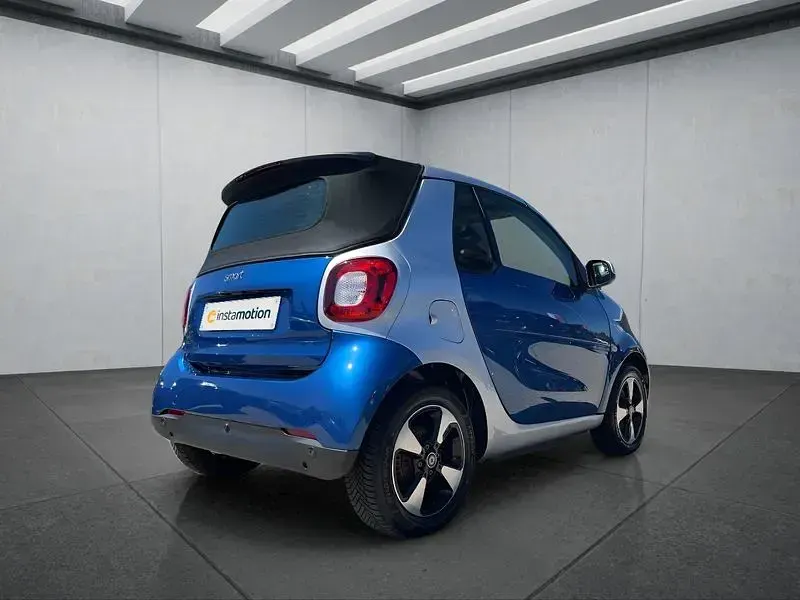 Gebraucht Smart ForTwo Electric Drive 60 kW (82 PS) 2021 Blau Cabrio