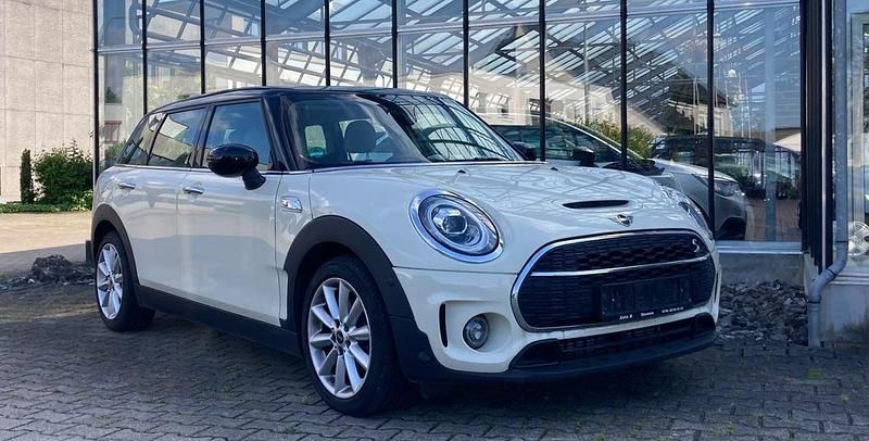 Weiß Gebraucht 2021 Mini Cooper S Clubman Kombi | 17.980 € (Superpreis) - Bild 1/4