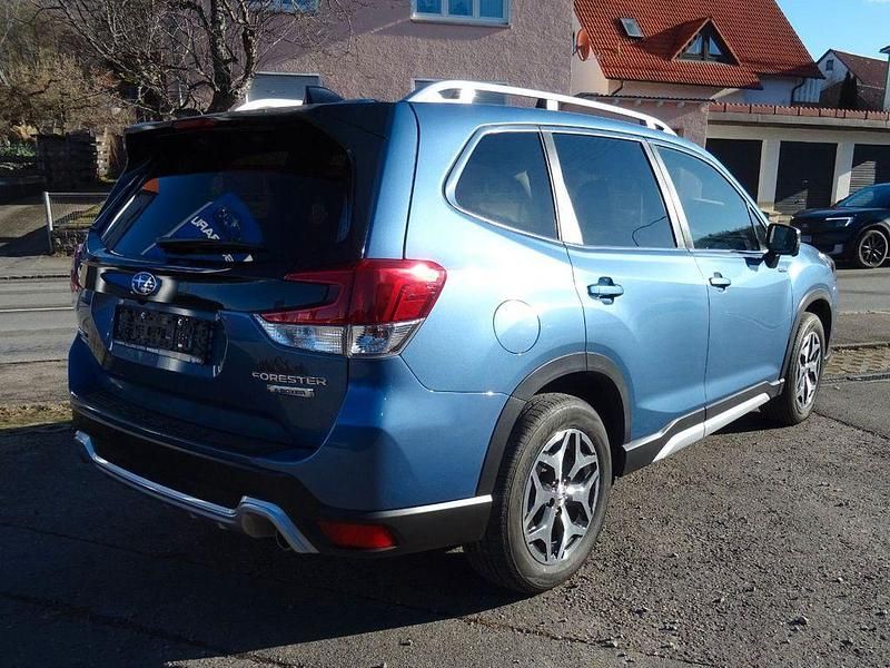 Gebraucht Subaru Forester Active 150 PS (110 kW) 2024 Blau SUV