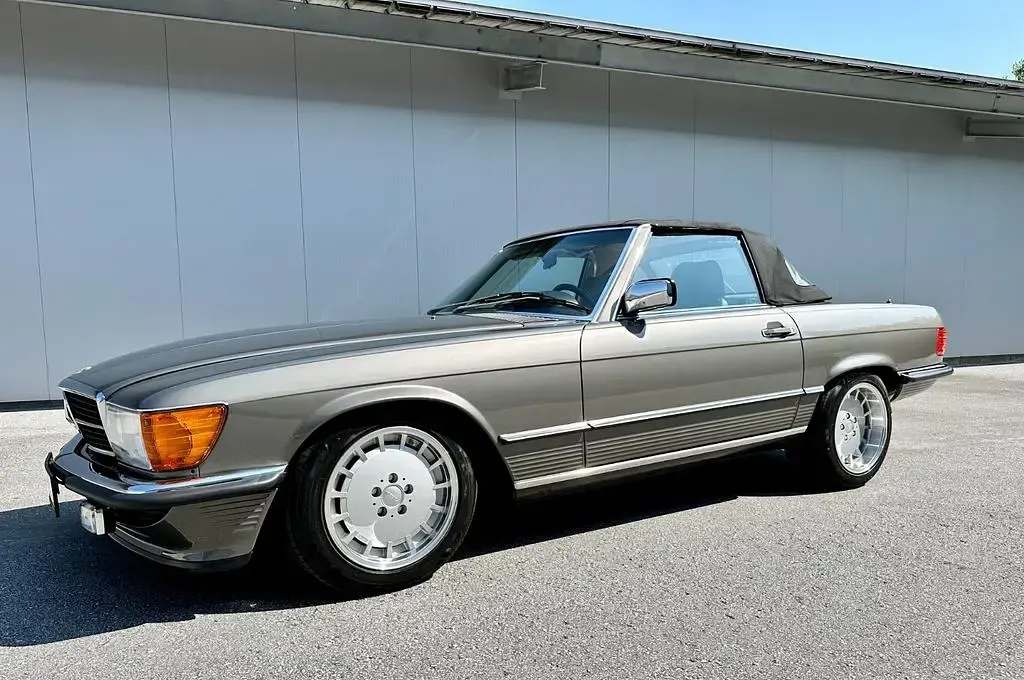Gebraucht Mercedes 560 231 PS (169 kW) 1989 Grau Cabrio