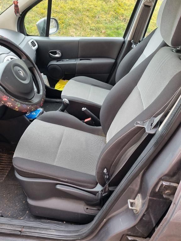 Second-hand Renault Modus Dynamique 101 CP (74 kW) 2008 Gri Monovolum