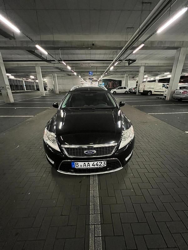 Schwarz Gebraucht 2010 Ford Mondeo Kombi | 3.450 € (Guter Preis) - Bild 1/4