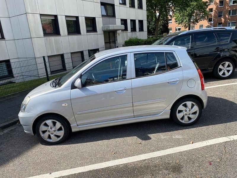 Gebraucht Kia Picanto 65 PS (47 kW) 2007 Silber Kleinwagen