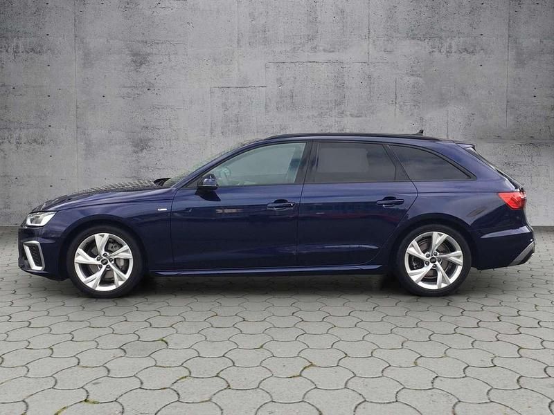 Gebraucht Audi A4 S-Line 204 PS (150 kW) 2024 Navarrablau metallic Kombi