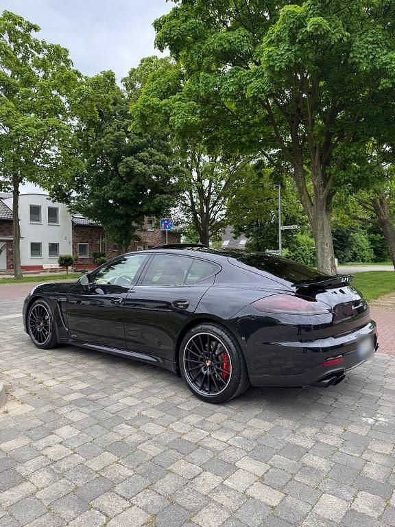 Schwarz Gebraucht 2014 Porsche Panamera GTS Limousine | 36.900 € (Fairer Preis) - Bild 1/4