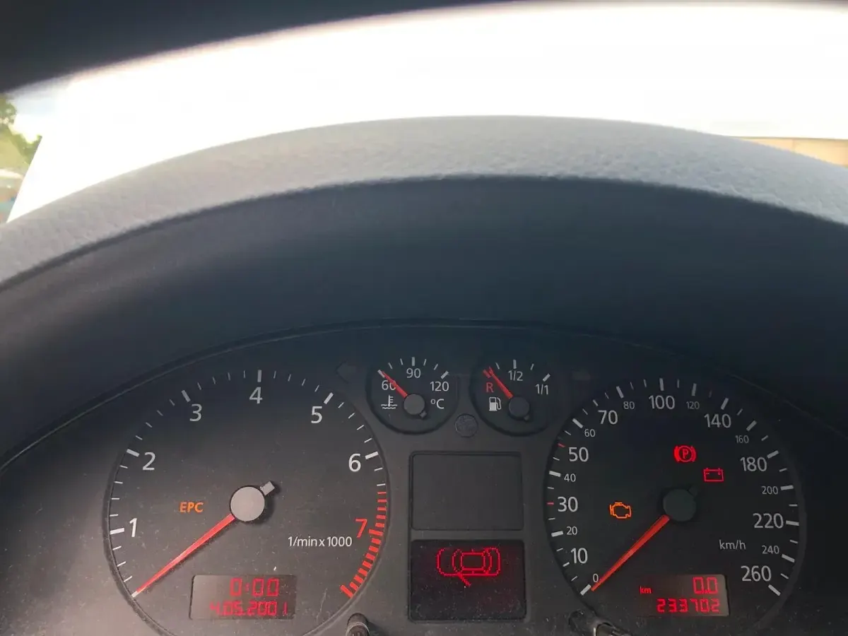 Gebraucht Audi A4 150 PS (110 kW) 2001 Silber Kombi