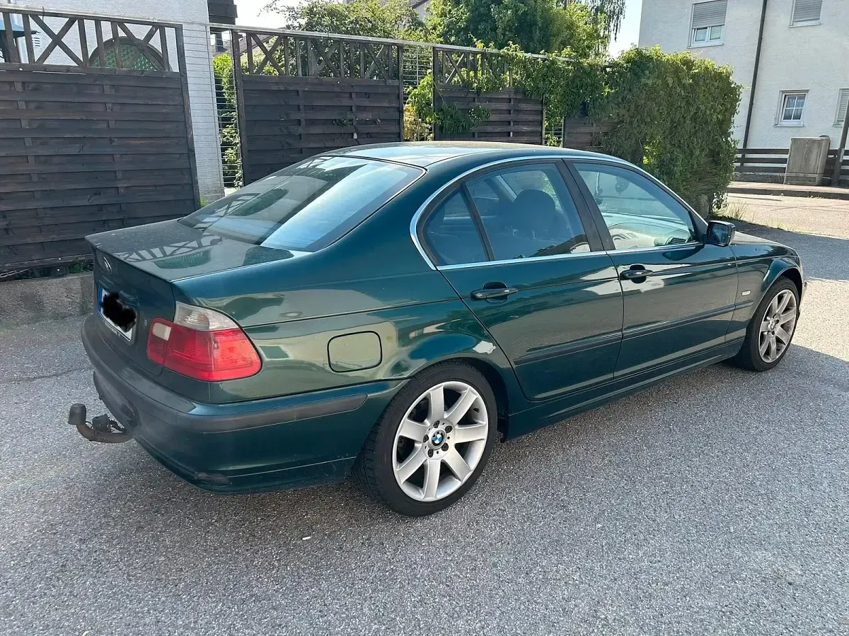 Używany BMW 320 170 KM (125 kW) 1999 Zielony Sedan/Limuzyna