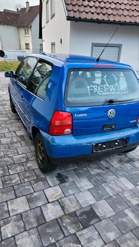 Gebraucht VW Lupo 60 PS (44 kW) 2001 Blau Kleinwagen