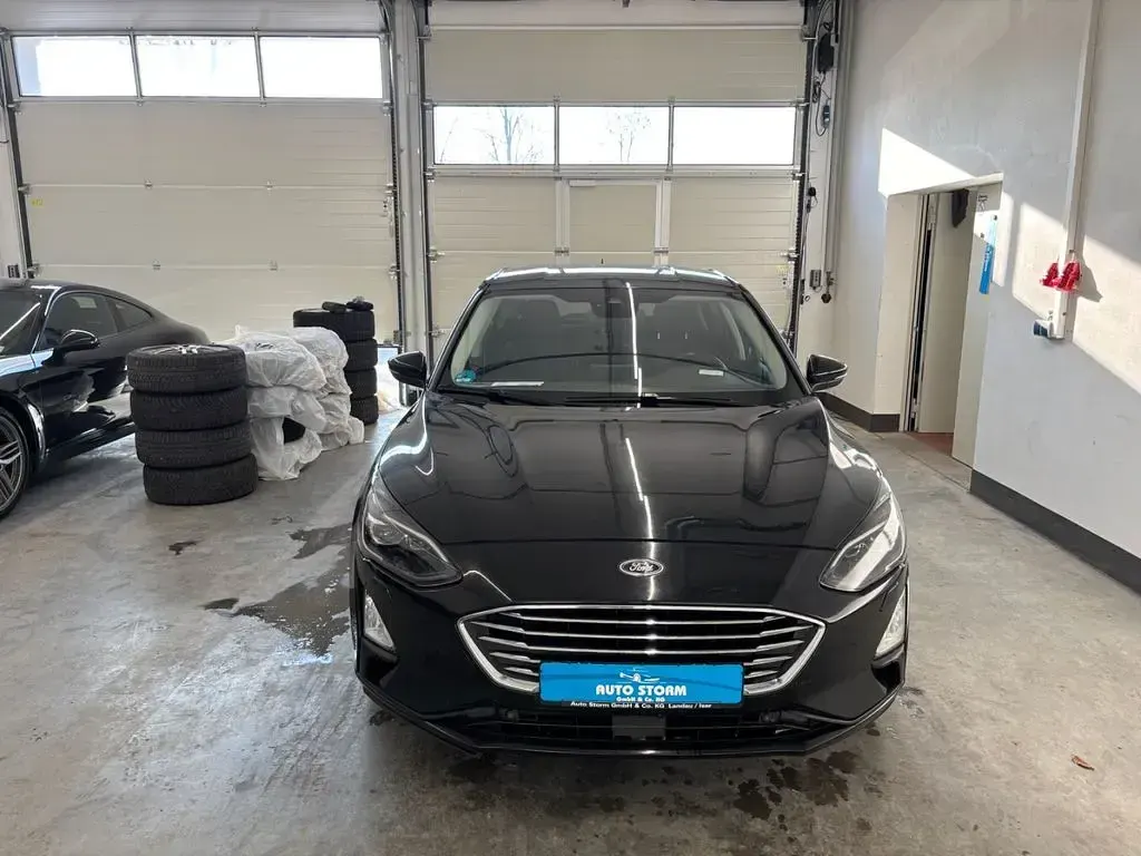 Gebraucht Ford Focus Titanium 150 PS (110 kW) 2019 Schwarz Limousine
