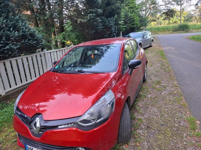 Rot Gebraucht 2013 Renault Clio IV Kleinwagen | 4.750 € (Guter Preis) - Bild 1/4
