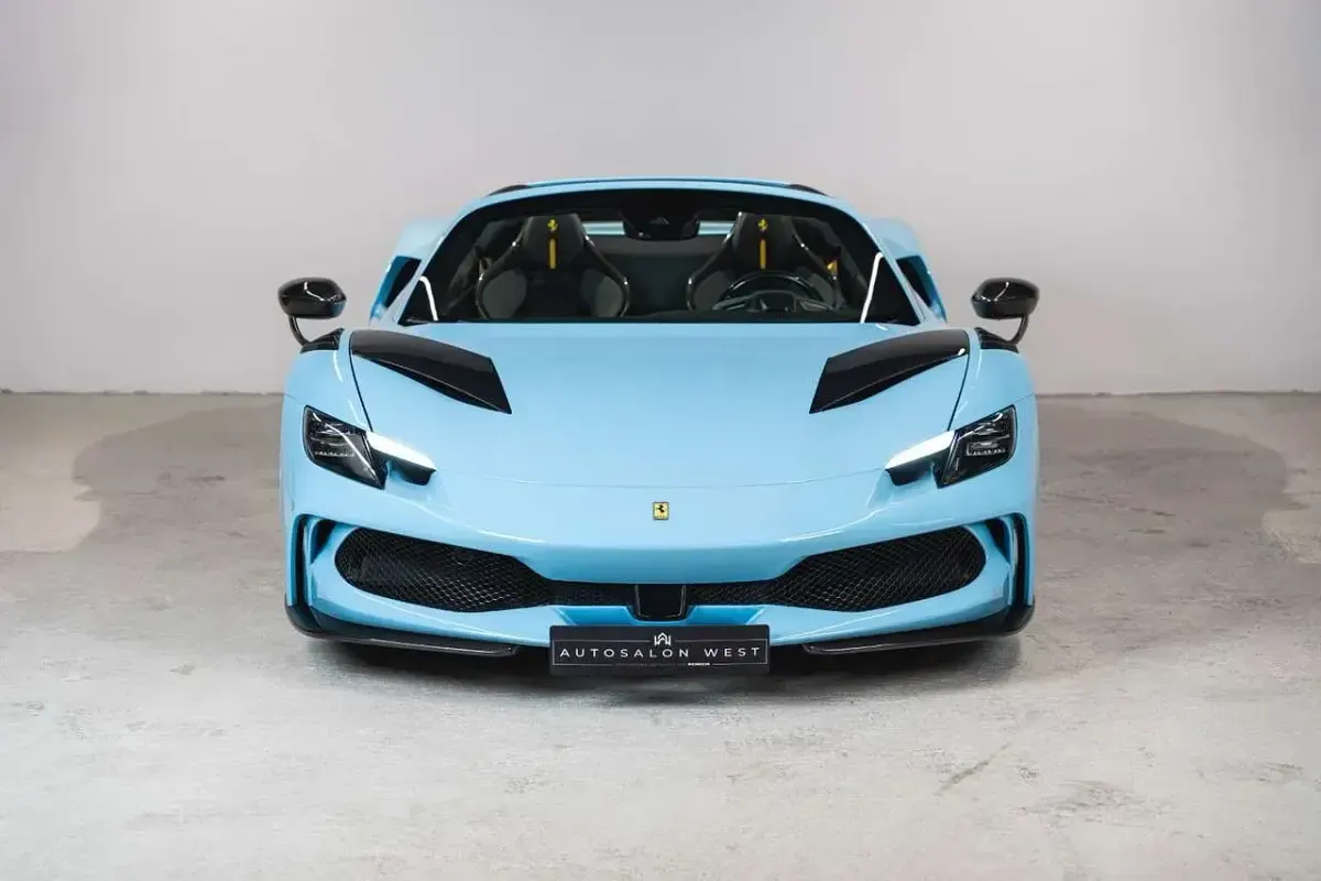 Neu Ferrari 296 867 PS (637 kW) 2026 Azuro la plata Cabrio