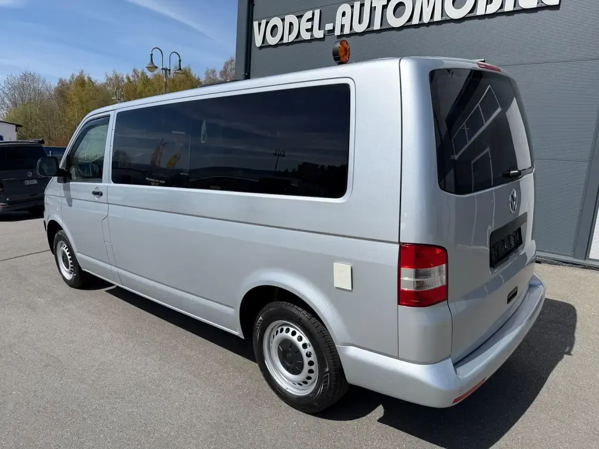 Używany VW Transporter 140 KM (102 kW) 2014 Srebrny Van