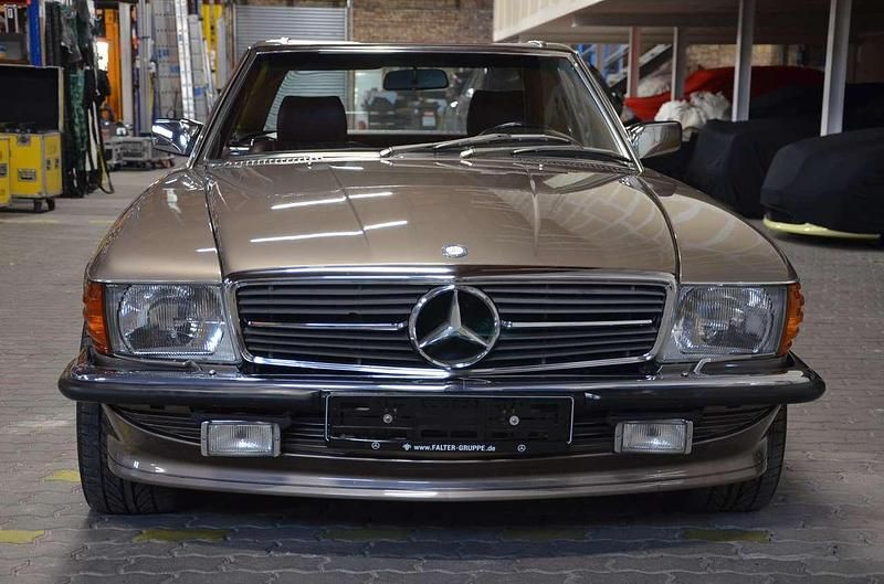 Gebraucht Mercedes 560 231 PS (169 kW) 1987 Beige Cabrio