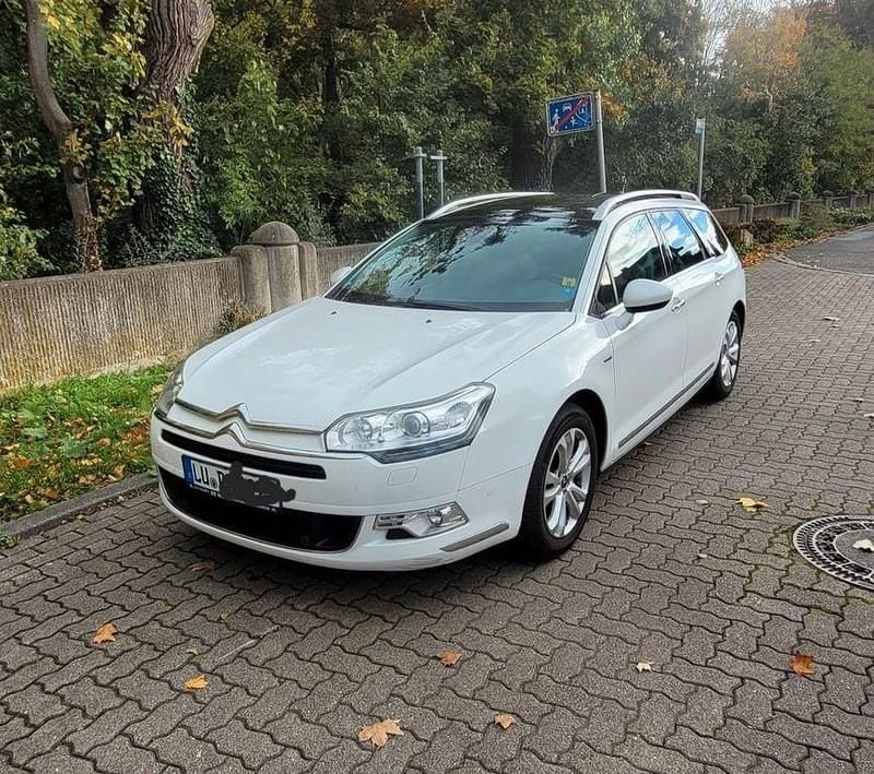 Beige Gebraucht 2013 Citroën C5 Exclusive Kombi | 5.300 € (Guter Preis) - Bild 1/4
