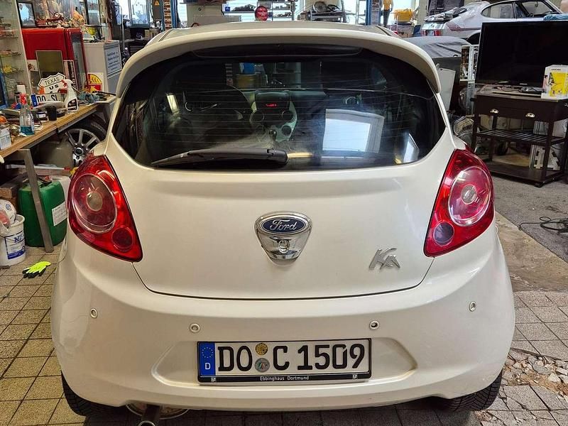 Second-hand Ford Ka Titanium 69 CP (50 kW) 2012 Hatchback