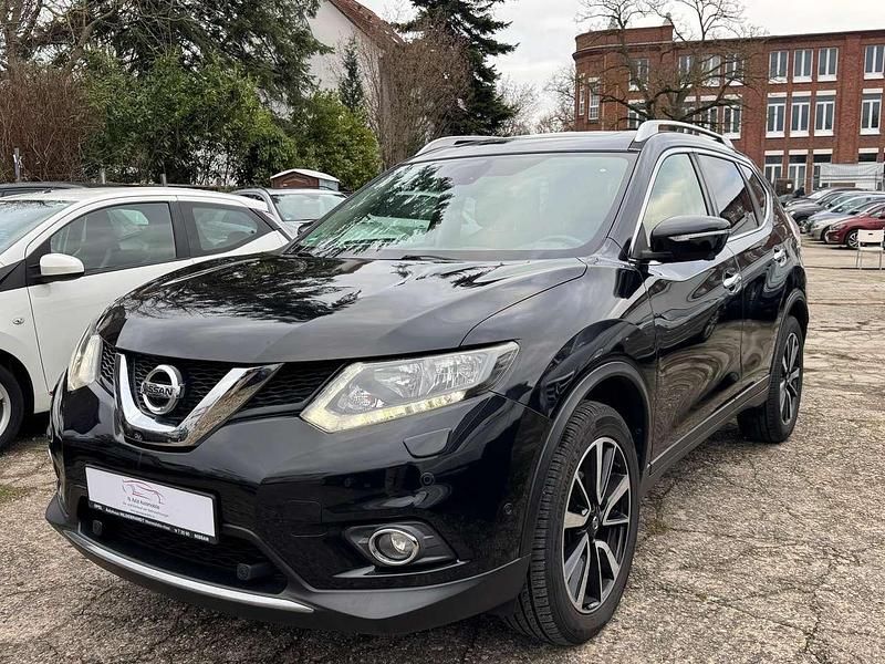 Black pearl (m) Gebraucht 2017 Nissan X-Trail Acenta SUV | 12.999 € (Fairer Preis) - Bild 1/4
