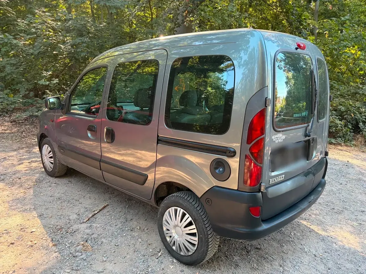 Gebraucht Renault Kangoo Privilege 95 PS (69 kW) 2002 Van / Kleinbus
