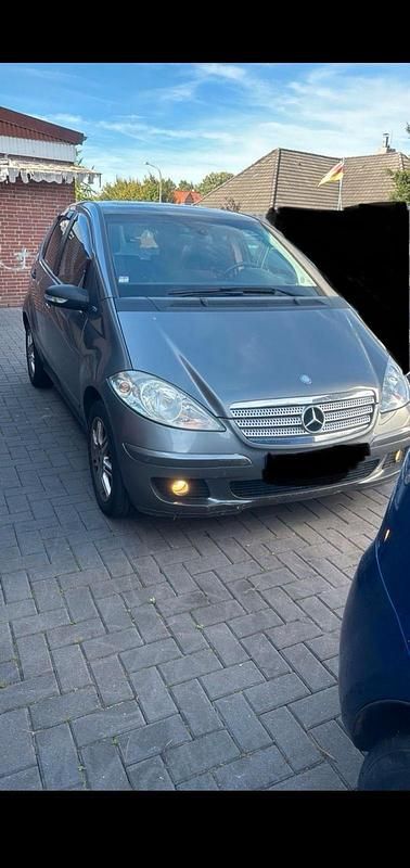 Andere farben Gebraucht 2008 Mercedes A180 Edition Limousine | 3.300 € (Guter Preis) - Bild 1/4