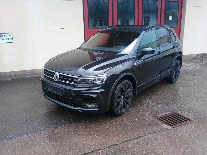 Schwarz Gebraucht 2020 VW Tiguan Black Edition SUV | 32.900 € (Etwas zu teuer) - Bild 1/4