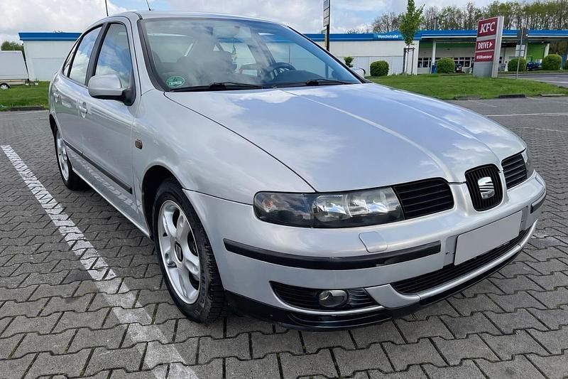 Usata Seat Toledo 150 CV (110 kW) 2000 Argento Berlina
