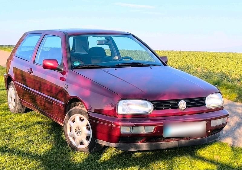 Gebraucht VW Golf III 75 PS (55 kW) 1997 Rot Kleinwagen
