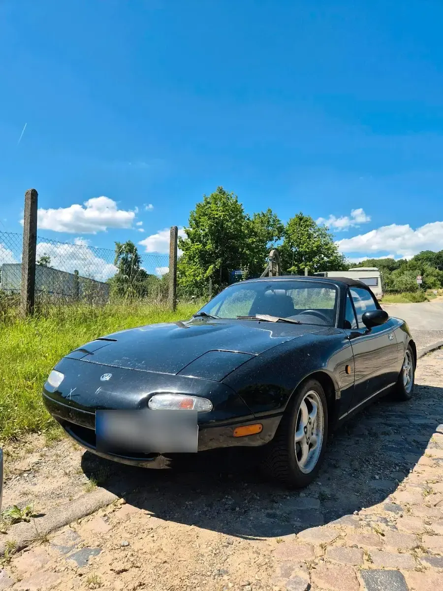 Gebraucht Mazda MX5 90 PS (66 kW) 1997 Schwarz Cabrio