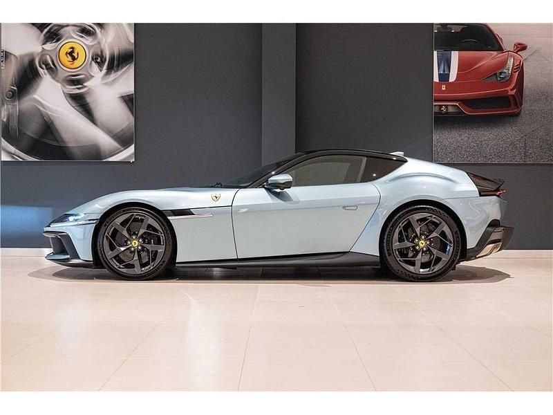 Gebraucht Ferrari 12 Cilindri 830 PS (610 kW) 2025 Grün
