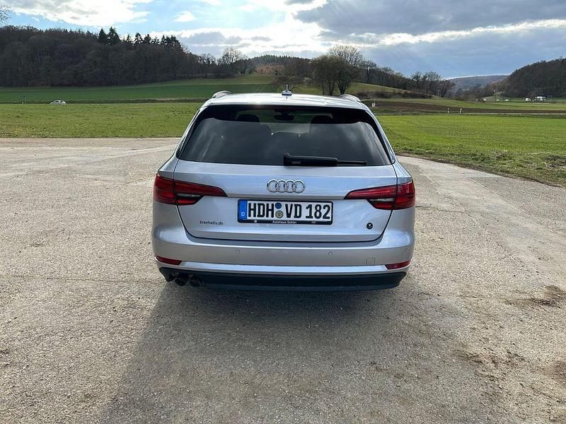 Gebraucht Audi A4 Ambiente 190 PS (139 kW) 2016 Silber Kombi