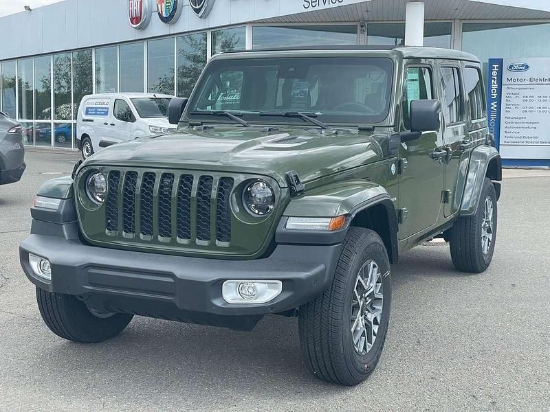 Grün Gebraucht 2023 Jeep Wrangler Sahara SUV | 74.970 € - Bild 1/4