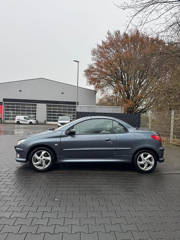 Silber Gebraucht 2007 Peugeot 206 Cabrio | 3.200 € (Fairer Preis) - Bild 1/4